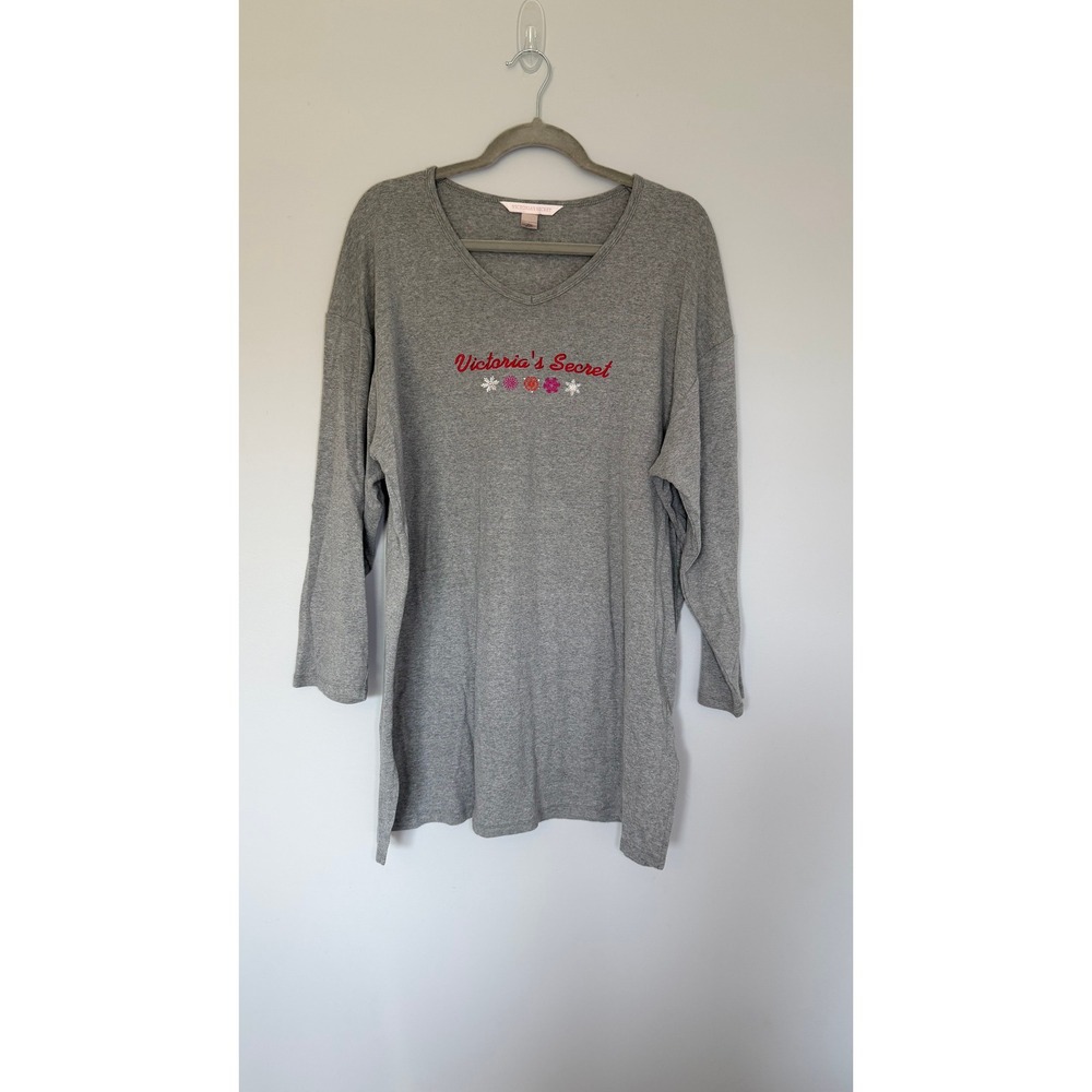 Vintage 2003 Victoria's Secret Snowflake Sleep Shirt Gray V-Neck Women's L